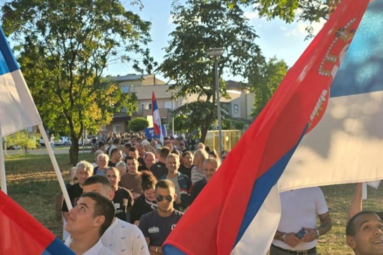 Slike koje su obišle Srbiju