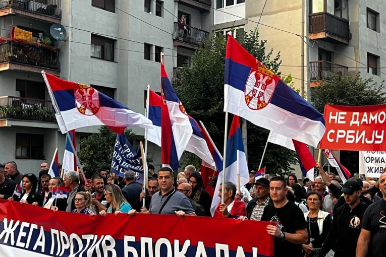 GRAĐANI HOĆE NORMALAN ŽIVOT! Okupljanja širom Srbije poslala važnu poruku: Evo kad će se opet održati skupovi protiv blokada