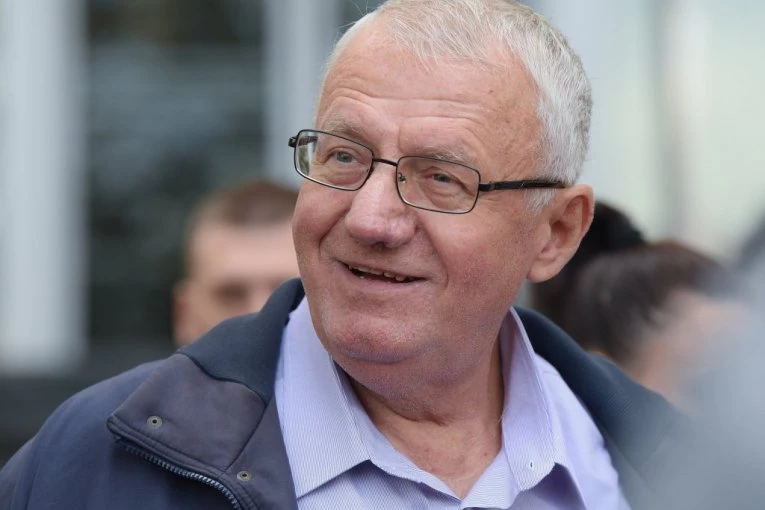 ŠEŠELJ POSTAO DEKA! Lider Srpske radikalne stranke saopštio lepe vesti!