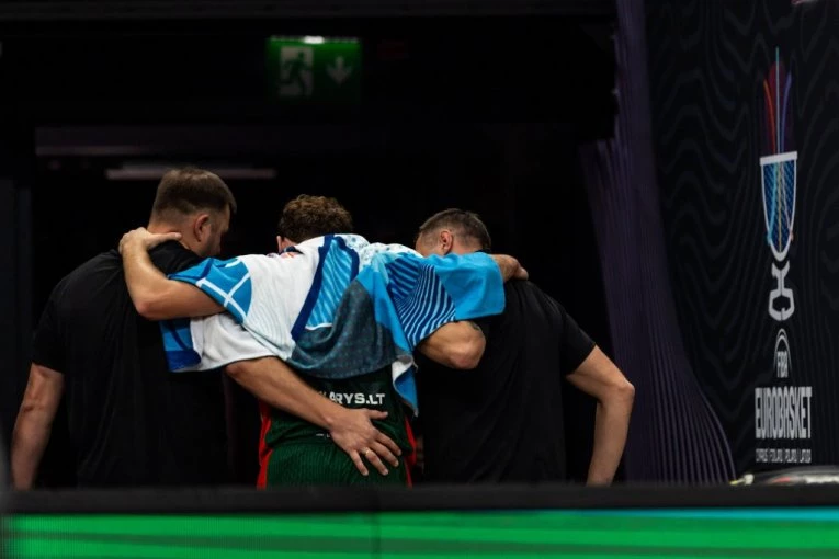 NOVA KATASTROFA NA EVROBASKETU: Jedan od najboljih igrača završio učešće na prvenstvu!