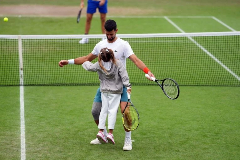 TARA ĐOKOVIĆ DANAS SLAVI ROĐENDAN! Novak ima dodatni motiv protiv Frica!