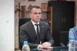 "SRBIJA JE PRAVNA I OZBILJNA DRŽAVA I NEĆE DOZVOLITI DA SE NASILJE PREDSTAVI KAO OBLIK POLITIČKE BORBE" Oglasio se ministar Milićević o incidentu kod Narodne skupštine!