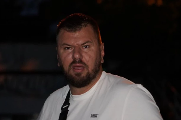 JANJUŠ KRIŠOM USNIMLJEN PRED "ELITU 9": U rijaliti unosi OVO! ŠOK! (VIDEO)