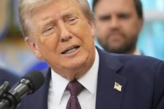 TRAMP PONOVO ŠOKIRAO ODLUKOM: Označio sopstveni rođendan kao praznik!