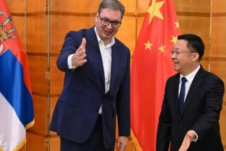 VUČIĆ U PEKINGU SA PREDSTAVNICIMA KOMPANIJE IFLYTEK: "Dogovorili smo se da istražimo i zajedničke projekte u razvoju novih tehnologija!" (FOTO)