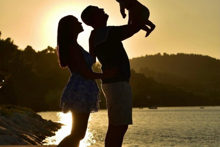 Uroš Živković sa porodicom