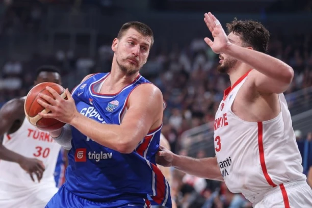SRAMNO: Nakon trijumfa - Turci ponizili Nikolu Jokić! (FOTO)