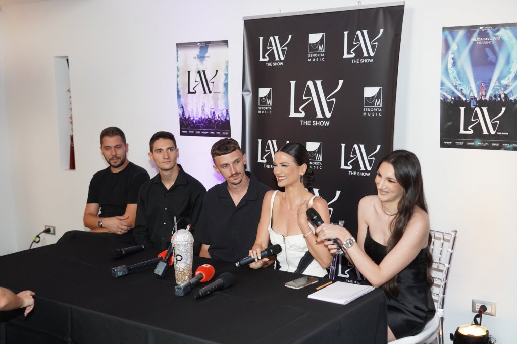 Milica Pavlović, događaj za fanove