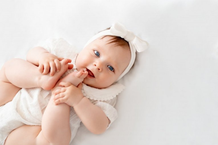 SA TRŽIŠTA POVUČENA NAJČEŠĆE KORIŠĆENA HRANA ZA BEBE! Pronađen opasan toksin, hitno se oglasili nadležni!