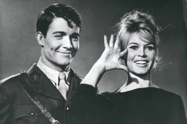 UMRO BIVŠI MUŽ BRIŽIT BARDO! Bili su najlepši par, a onda ju je TUŽIO zbog ovoga!