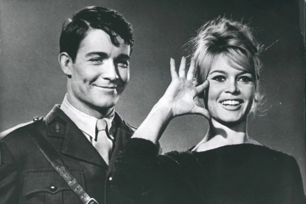 UMRO BIVŠI MUŽ BRIŽIT BARDO! Bili su najlepši par, a onda ju je TUŽIO zbog ovoga!