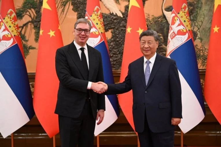 POTPISUJE SE 30 SPORAZUMA, STIŽE MILIJARDA U SRBIJU! Počinje poseta srpske delegacije Kini, idu Vučić i ministri!