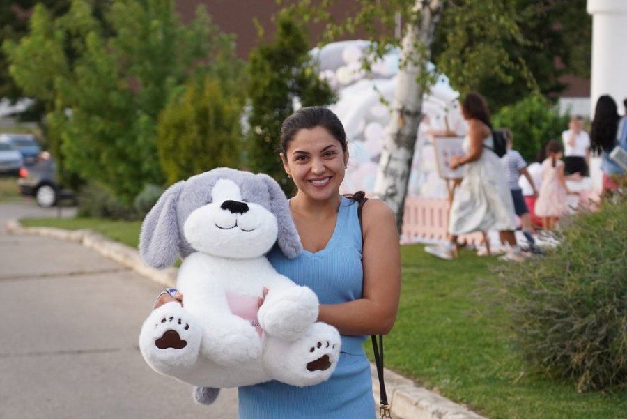 SADA JE I ZVANIČNO! Nakon Sofije Janićijević U "ELITU" STIŽE POZNATA PEVAČICA!