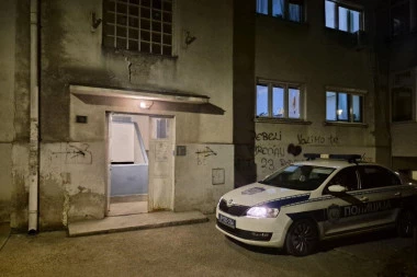 U OVOJ ZGRADI JE PRONAĐENO BEŽIVOTNO TELO U FAZI RASPADANJA! Leš se nalazi u stanu - "POČEO JE DA SE ŠIRI VELIKI SMRAD"
