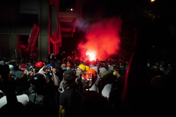 SKANDAL I POZIV NA KRVOPROLIĆE U REŽIJI DUŠANA STOJANOVIĆA!