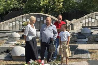 PORODIČNA TRAGEDIJA! Našem pevaču žena izvršila SAMOUBISTVO, on obelodanio sve detalje iz doma!