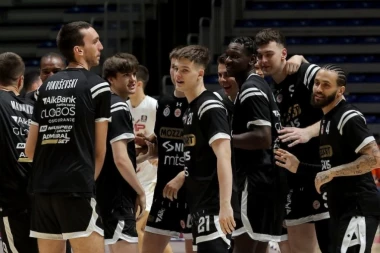 KOŠARKAŠ PARTIZANA STAO NA LUDI KAMEN! Pogledajte kakvu lepoticu šeta, mnogi bi mu pozavideli! (FOTO)