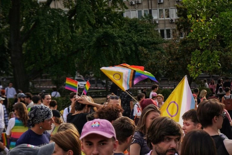 GRADONAČELNIK OPTUŽEN ZBOG ORGANIZACIJE PARADE PONOSA! Policija mu lupila zabranu, a on je ignorisao