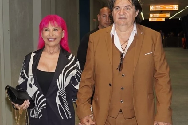 AUU, ŠTA ĆE REČI KEMIŠ?! Zorica Brunclik flertovala sa kandidatom, umešala se i Karleuša!