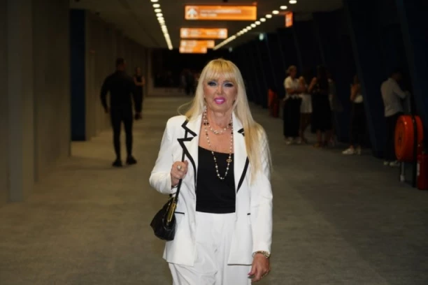 IMALI JASAN CILJ DA JOJ UNIŠTE BRAK! Branka Sovrlić prekinula ćutanje o problemima: "Hteli su da mi NAMESTE AFERU!"