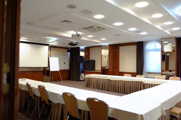 Mesto koje inspiriše timski duh i rađanje velikih ideja – ovo je savršena lokacija za ekipu koji želi više