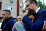"POKAŽITE TRPELJIVOST I STRPLJENJE, VOLITE SRBIJU"! Predsednik Vučić, uz slike sa decom, poslao naciji moćnu poruku! (FOTO)