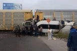 SUDARILI SE AUTOBUS I VOZ! Veliki broj povređenih!