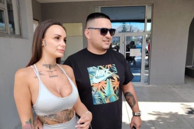 SKANDAL NA SISTEMATSKOM ZA "ELITU 9": Teodora pokazala NOVI NOS, a učesnica tvrdi da je GAĐALA Bebicu u klinici! HAOS! (VIDEO)