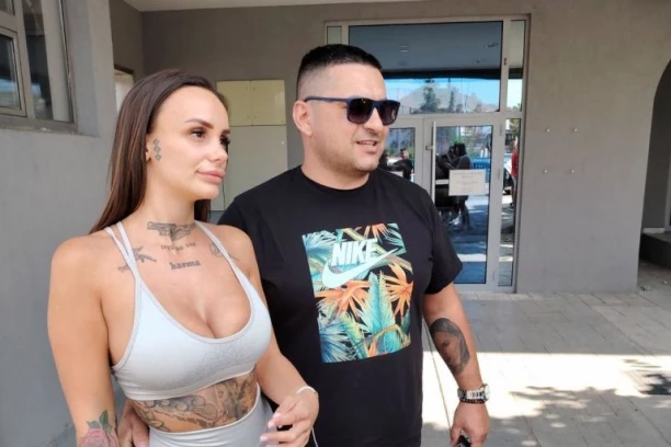 SKANDAL NA SISTEMATSKOM ZA "ELITU 9": Teodora pokazala NOVI NOS, a učesnica tvrdi da je GAĐALA Bebicu u klinici! HAOS! (VIDEO)