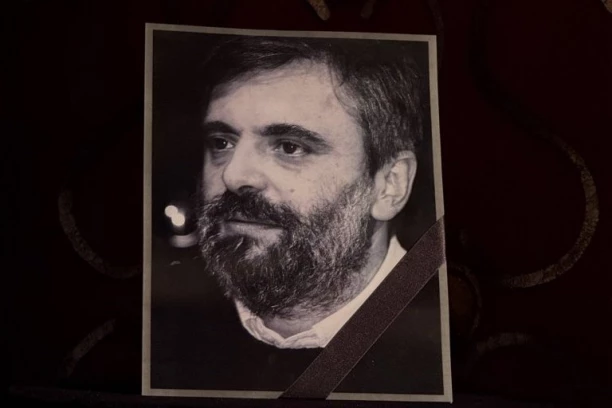 OVO JE SUPRUGA MIHAILA VUKOBRATOVIĆA! Radila je na mnogim filmovila koje Srbi OBOŽAVAJU! (FOTO)