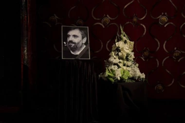 OSTAVIO NAS JE NAPUŠTENE, KAKO DA PRIČAM? Potresni govori na komemoraciji Mihailu Vukobratoviću! (VIDEO)