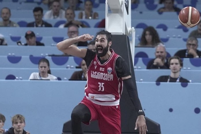 GOGA BITADZE PRAVIO HAOS NAKON ISKLJUČENJA: Bivši MVP AdmiralBet ABA lige pesnicama iskazao nezadovoljstvo! (VIDEO)