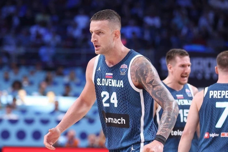 ALEN OMIĆ U EPIZODI "DARKO MILIČIĆ": Bivši košarkaš Zvezde Meridianbet na srpskom jeziku besneo na sudije! (VIDEO)