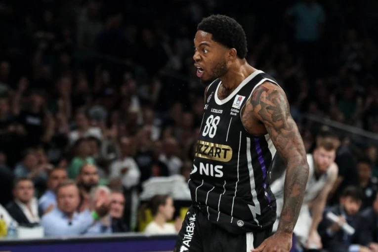 NOVI DETALJI O ODLASKU TAJRIKA DŽONSA: Olimpijakos ima ozbiljne namere, ali...