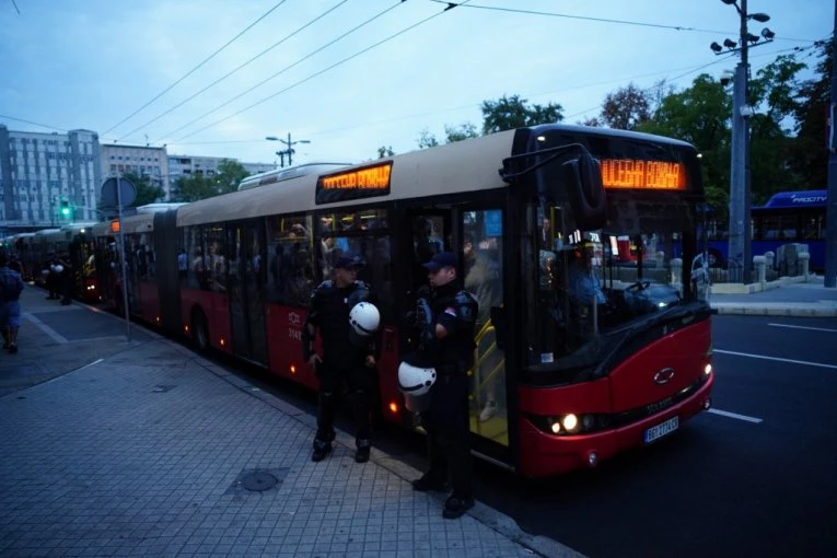 VAŽNO ZA SVE GRAĐANE! Menja se režim javnog prevoza za Novu godinu: Noćne linije kreću ranije, posebne ture u ponoć!