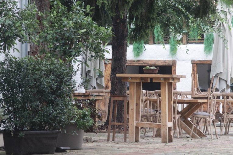 Salaš "Zlatnik" u Krčedinu