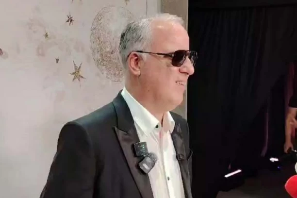 "ĆERKI SAM GLAS RAZUMA" Saša Matić nikad otvorenije o "odraslim" razgovorima sa Tarom, ovo ga pitaju svi njeni drugari! (VIDEO)