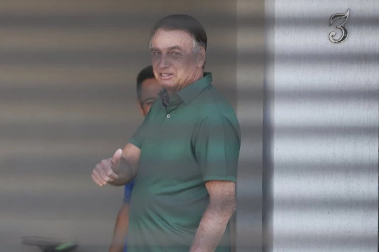 BOLSONARO POČEO DA SLUŽI ZATVORSKU KAZNU U ĆELIJI OD 12 KVADRATA! Evo gde će prve zatvorske dane provesti bivši predsednik Brazila!