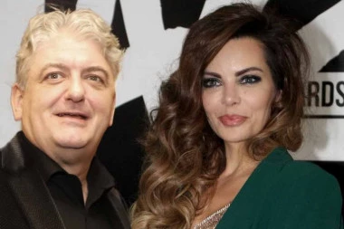 OVAKO SE NIKOLINA PIŠEK BAŠKARILA U VILI TONIJA BIJELIĆA! Procurio vreli snimak zgodne voditeljke! (VIDEO)