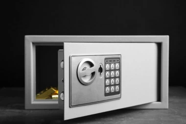 POKRALI SEF JAVNOG BELEŽNIKA U BEOGRADU! Policija traga za lopovima!