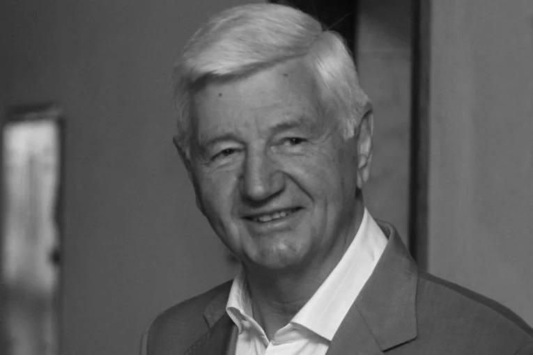 PREMINUO NEKADAŠNJI MINISTAR ODBRANE! Odlazak Prvoslava Davinića – u tišini!