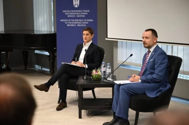 ANA BRNABIĆ SE OBRATILA GRAĐANIMA IZ BRISELA: Trudimo se da klaster 3 bude otvoren do kraja godine (VIDEO)