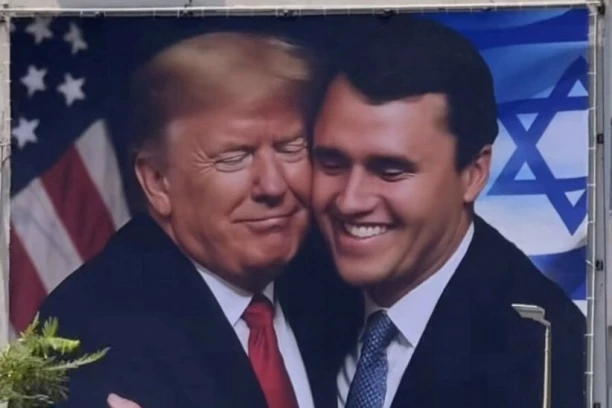 TRAMP OBJAVIO DIRLJIVU FOTOGRAFIJU SA KIRKOM: "Svi su ga voleli, Amerika tuguje" (FOTO)