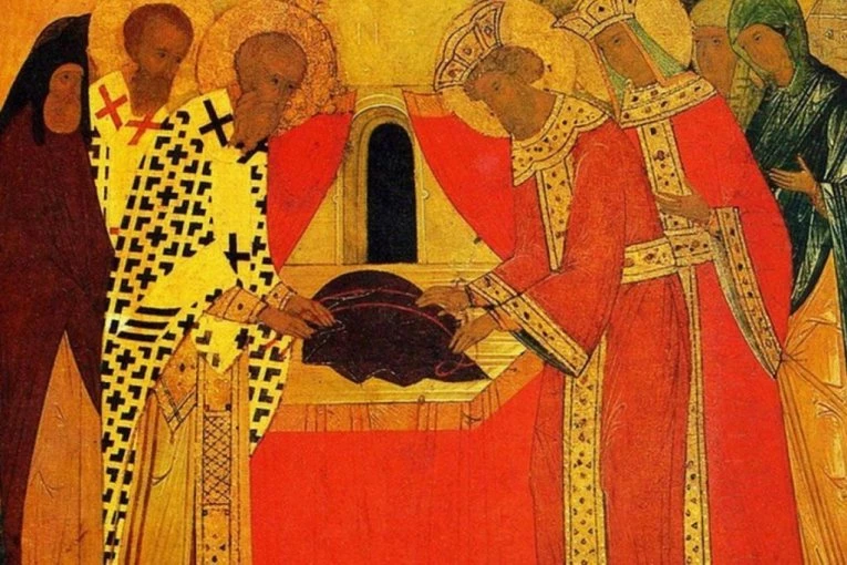 VEKOVIMA JE KOVČEG BIO ZATVOREN, A ONDA JE DUŠEVNO OBELELA CARICA USNILA JEDAN SAN! Slavimo Polaganje pojasa Presvete Bogorodice!