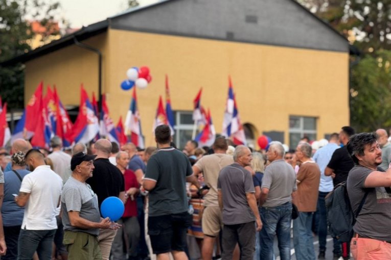 Ustala je cela Srbija!