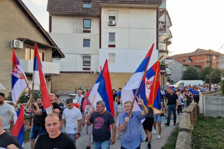 Ustala je cela Srbija!