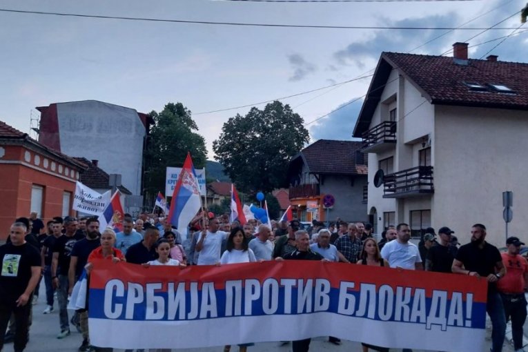 Ustala je cela Srbija!