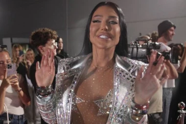 ŠTA SE DESILO MAJI MARINKOVIĆ?! Starleta se totalno izobličila, ukućani gledaju i ne veruju!