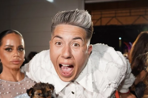 JOVANA TOMIĆ MATORA MOMENTALNO KAŽNJENA - Objavljeno saopštenje Pinka!