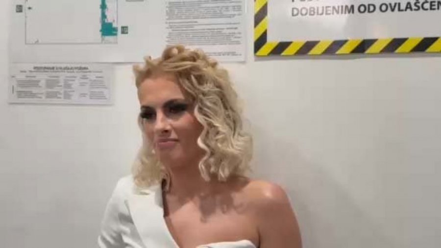 SKANDAL! JANJUŠ SPAVAO SA ADVOKATICOM! Otkriveno kad su imali vrelu akciju!